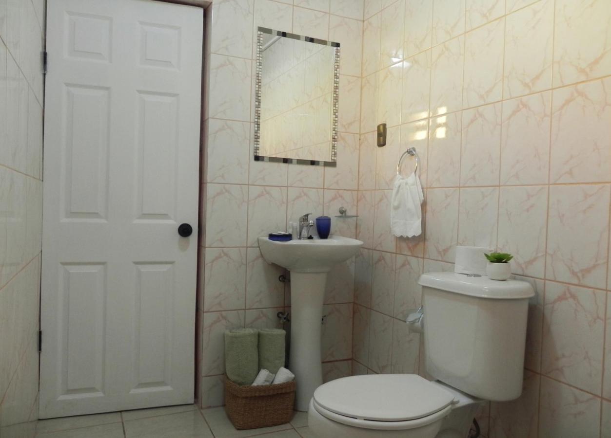 Double Room,917732116:JPEG